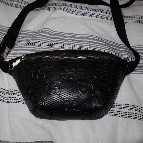 SOLD.  Gucci Belt bag small - Picture 7 of 7